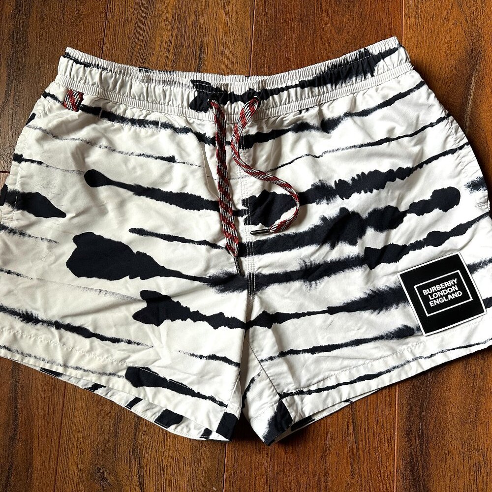Burberry Black + White Zebra Greenford Swim Shorts (S)